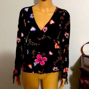express blouse excellent condition